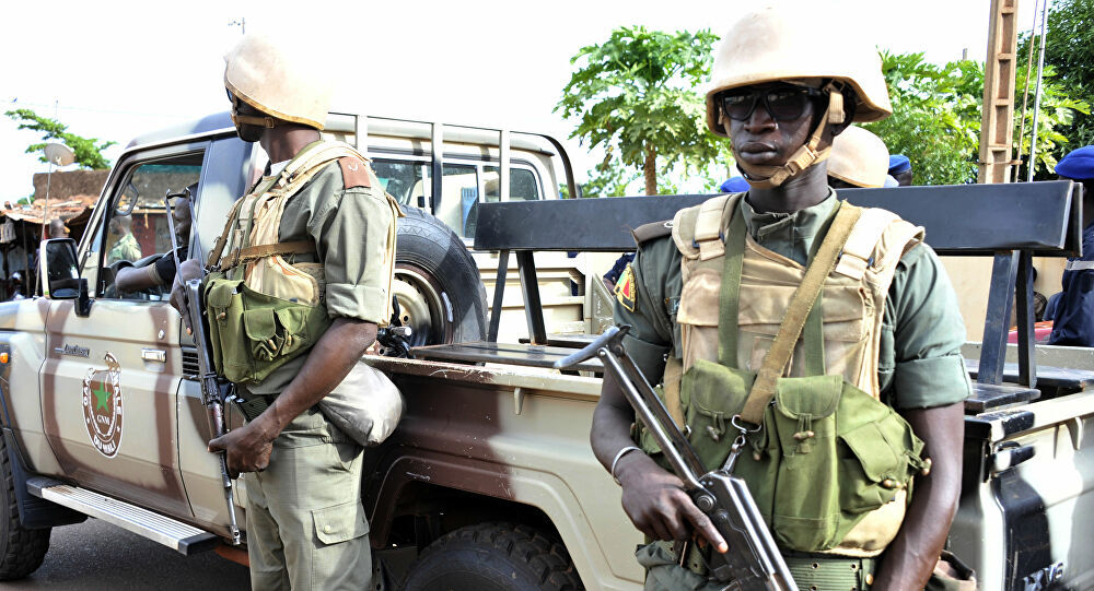 اخباری از شورش در پایگاه نظامی مالی و بازداشت وزیران و افسران ارشد