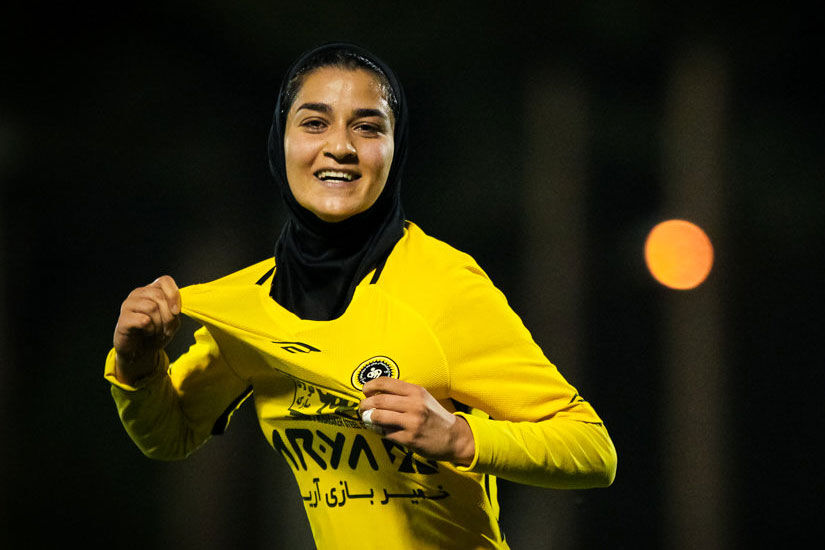 ملی‌پوش فوتبال زنان: دلیل کم لطفی فدراسیون را متوجه نمی‌شوم
