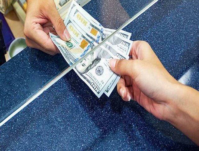 عقبگرد دلار در معاملات خارجی