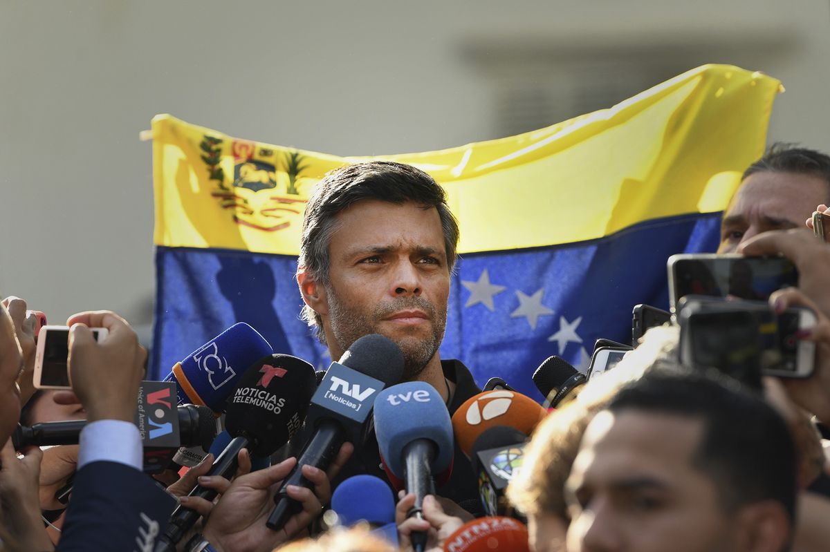 چهره سرشناس مخالف دولت ونزوئلا به اسپانیا گریخت