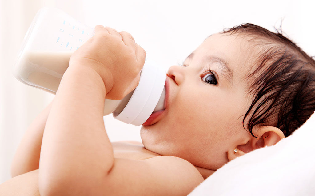 شیرها و مواد غذایی تولید شده برای کودکان نوپا مغذی نیست