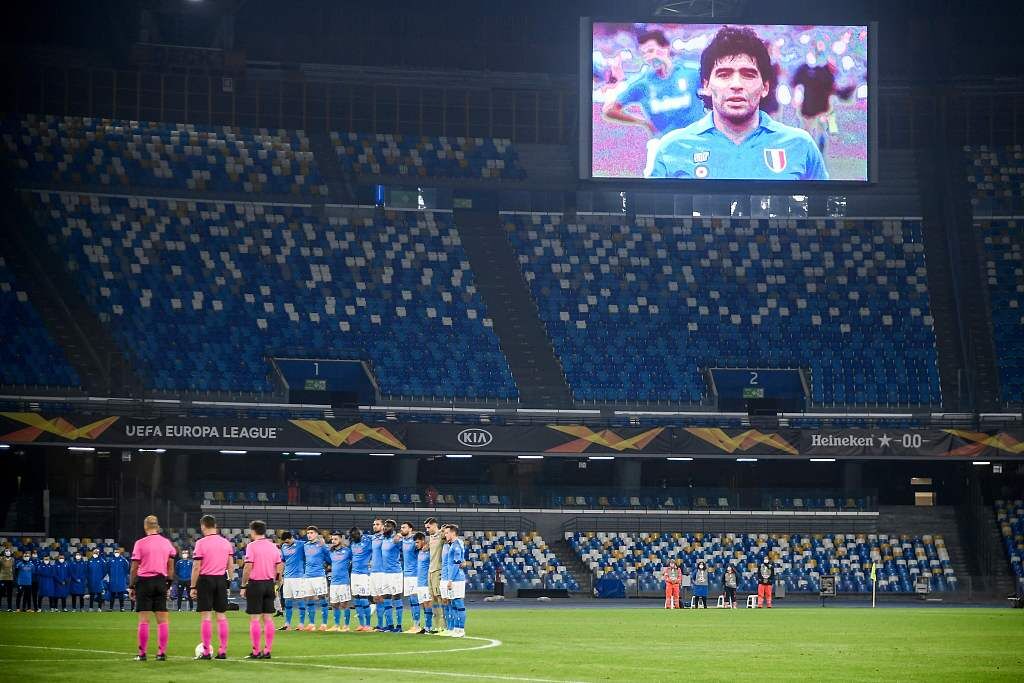 درخواست فیفا برای یک دقیقه سکوت به احترام مارادونا در تمام دیدارها