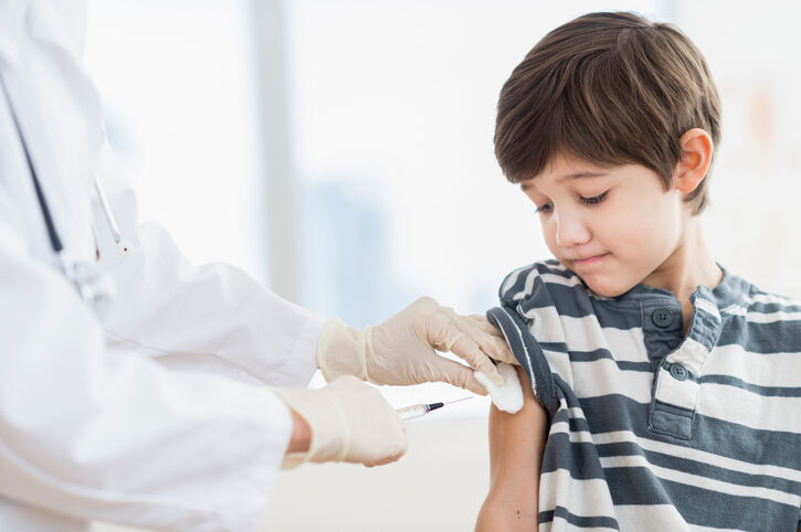 از عوارض جانبی واکسن کرونا چه می‌دانید؟