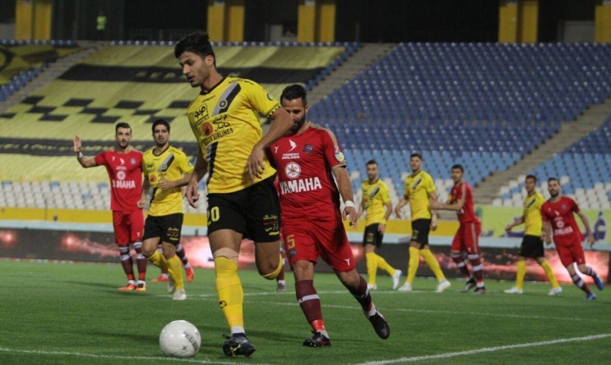 طوفان چهارگل‌ سپاهان نساجی را محو کرد