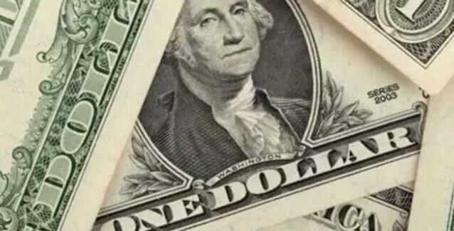 سهم دلار از ذخایر ارزی جهان دوباره کاهش یافت