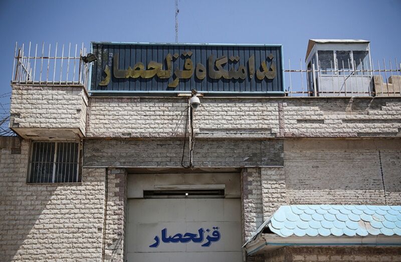  مدیر ندامتگاه قزلحصار کرج اعلام کرد که در اجرای حبس زدایی، ۳۷۵ مددجوی این ندامتگاه با استفاده از پابند الکترونیکی آزاد شدند.