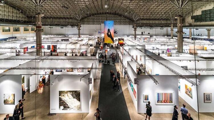 نمایشگاه هنر شیکاگو به تعویق افتاد