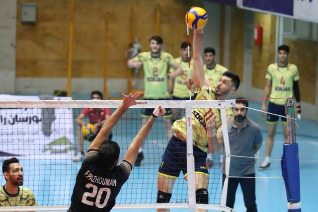 تندروان: الکی نیست که والیبال ایران در رده ۸ جهان قرار دارد/ شهنازی: بازی بعد را می‌بریم