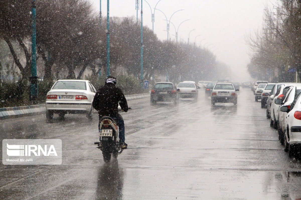 بارش باران و برف تا روز دوشنبه ادامه خواهد داشت