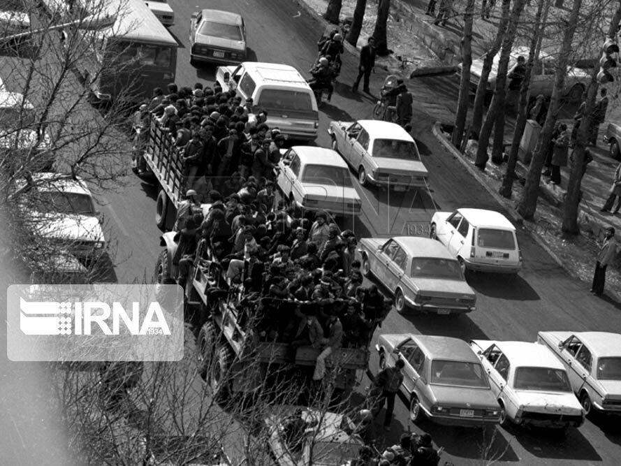 پله ‌پله تا دهه چهارم انقلاب