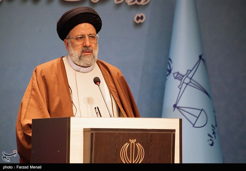 رئیسی: ترور شهیدان سلیمانی و ابومهدی قطعا بدون پاسخ نمی ماند/پیوند ایران و عراق با هیچ فتنه ای گسسته نمی شود 