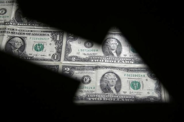  کاهش علاقه ترکها به دلار