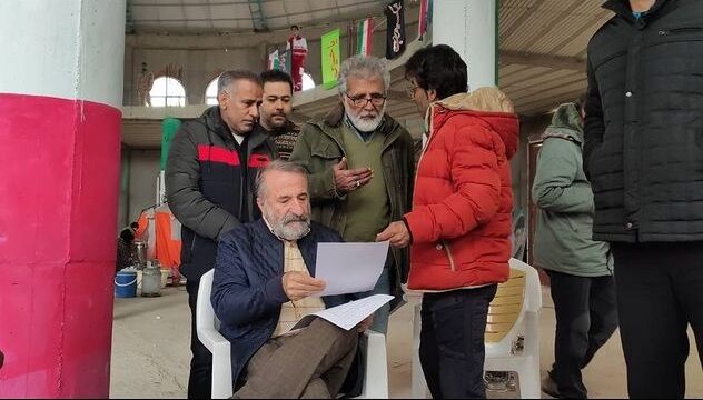 من ماسک نمی‌زنم؛ پس هستم!