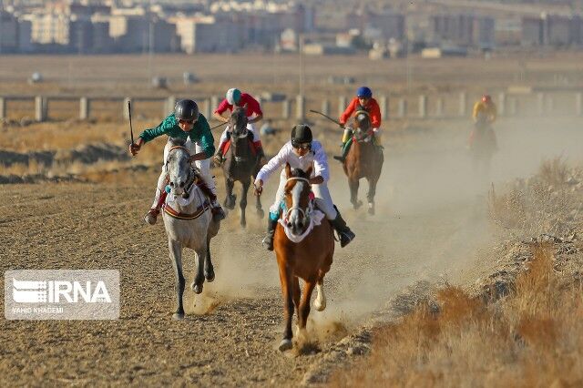 رقابت‌های پرش با اسب دختران دانشجو ۲۱ اسفند برگزار می‌شود