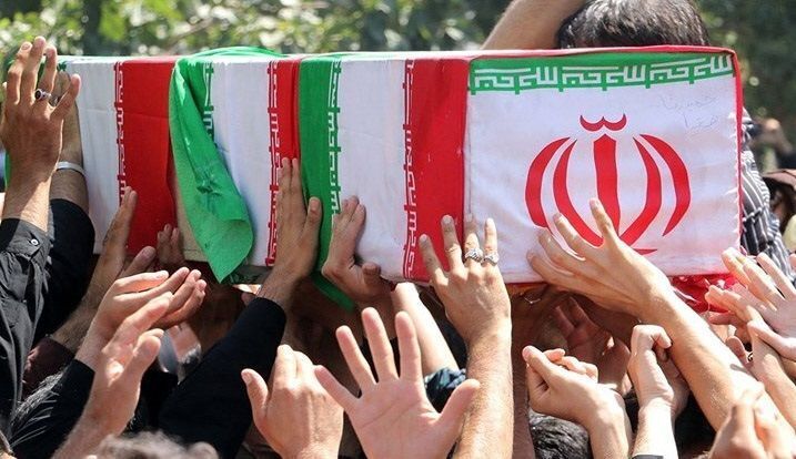 شهدا حامیان معنوی انقلاب هستند