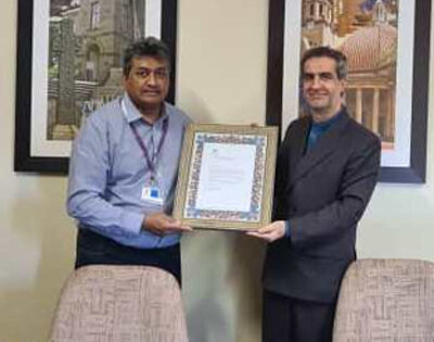 اعطای حکم هیات علمی دانشگاه تهران به پرفسور مسیحی دانشگاه پرتوریا