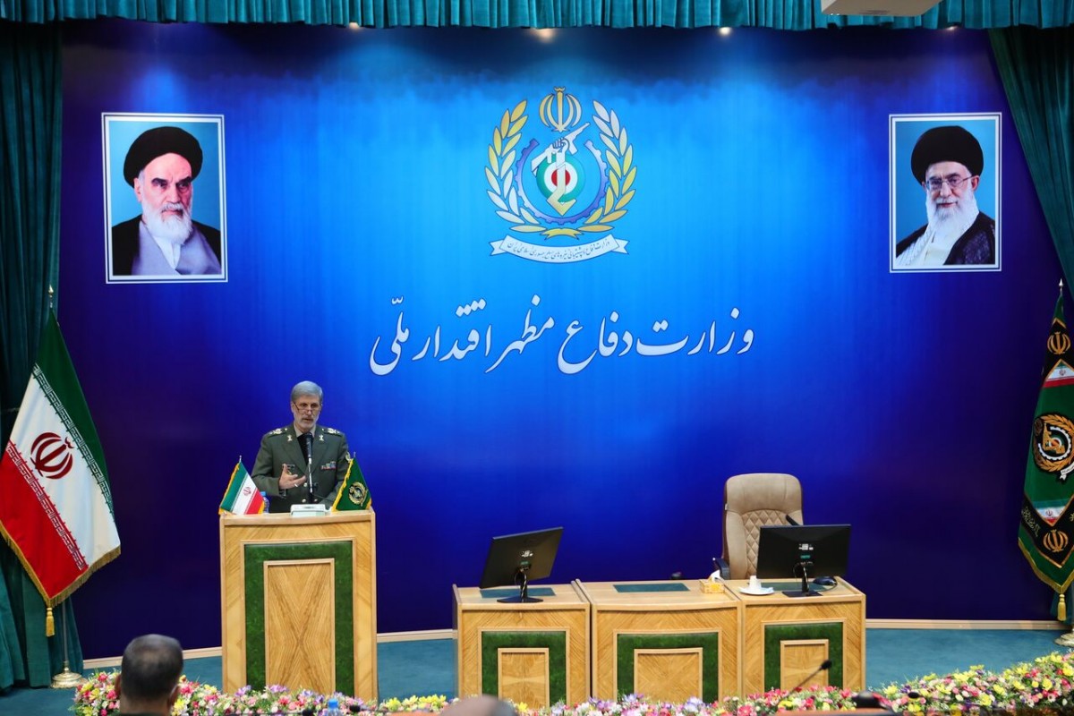امیرحاتمی: نیروهای مسلح در زمینه موازنه قدرت بسیار تاثیرگذار عمل کردند