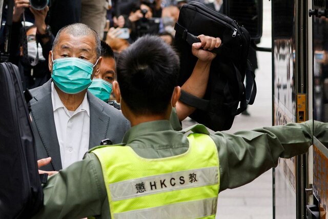 میلیاردر رسانه‌ای هنگ‌کنگی به ۱۲ ماه حبس محکوم شد