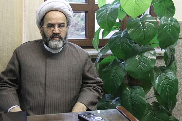  چیت سازیان: رییس جمهور آتی باید مشکل گرانی را حل کند