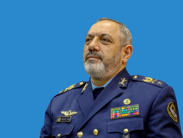 امیر سرتیپ نصیرزاده:ارتش جمهوری اسلامی ایران یک ارتش متحول در همه عرصه‌ها است