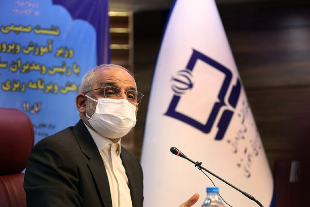  حاجی میرزایی: در جذب معلم هیچ امتیاز ویژه ای به هیچ قشری ندادیم