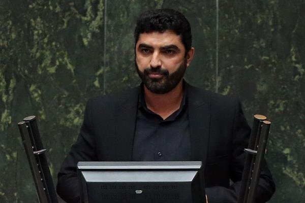 راستینه: فیلم دولت دوازدهم سکانس‌های تکان دهنده‌ای دارد