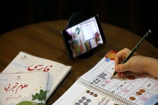 ۳۰ درصد دانش آموزان فاقد تجهیزات هوشمند آموزشی/۸ درصد هم از تجهیزات پدر استفاده می کنند