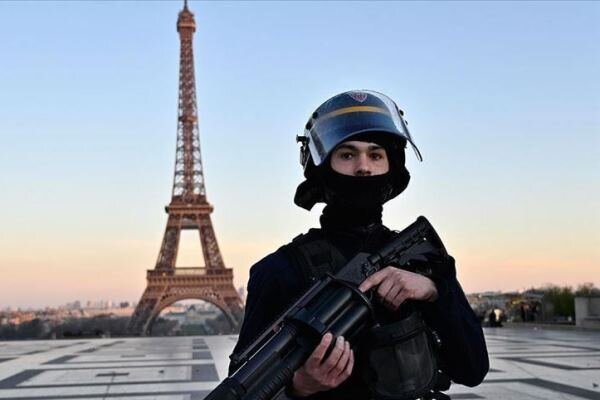 دولت فرانسه به دلیل رفتار ناشایست پلیس با رنگین‌پوستان جریمه شد