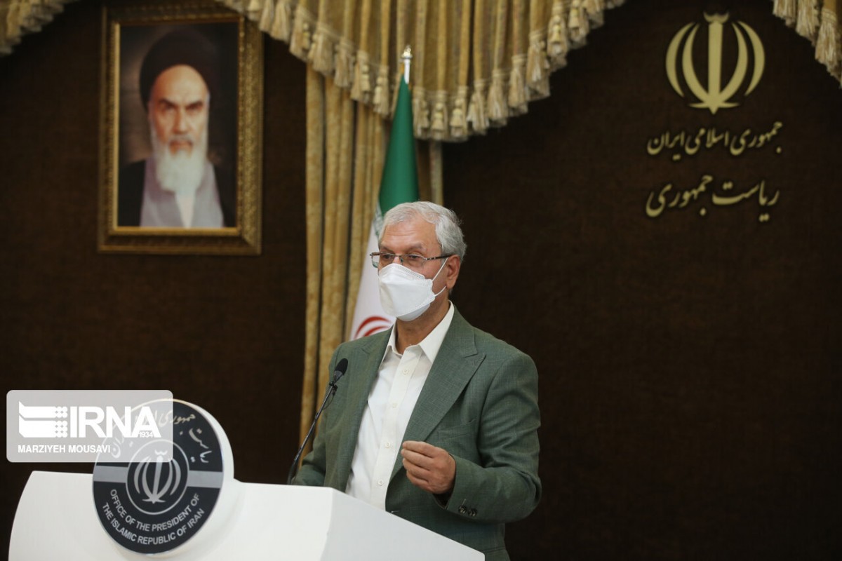 ربیعی: تاکنون فرصت پاسخگویی به دولت درمقابل اتهامات فاحش داده نشده است