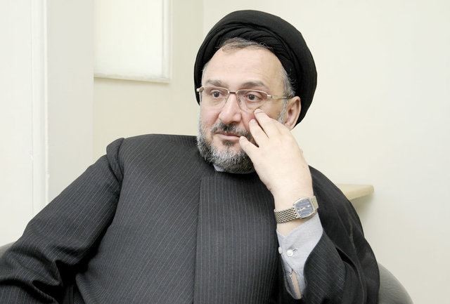 ابطحی: من رأی می دهم
